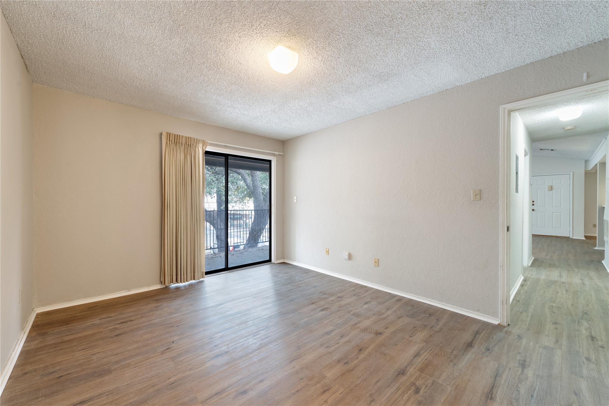 1202 Thorpe LN # 216