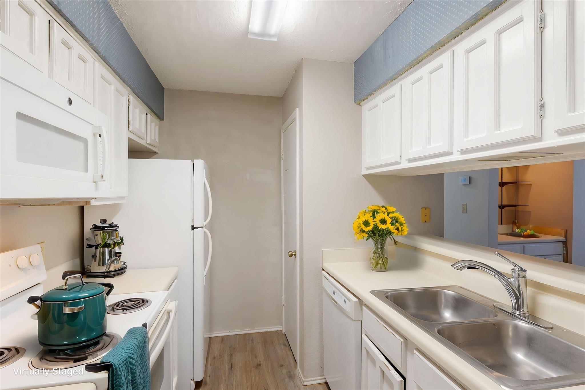 1202 Thorpe LN # 216