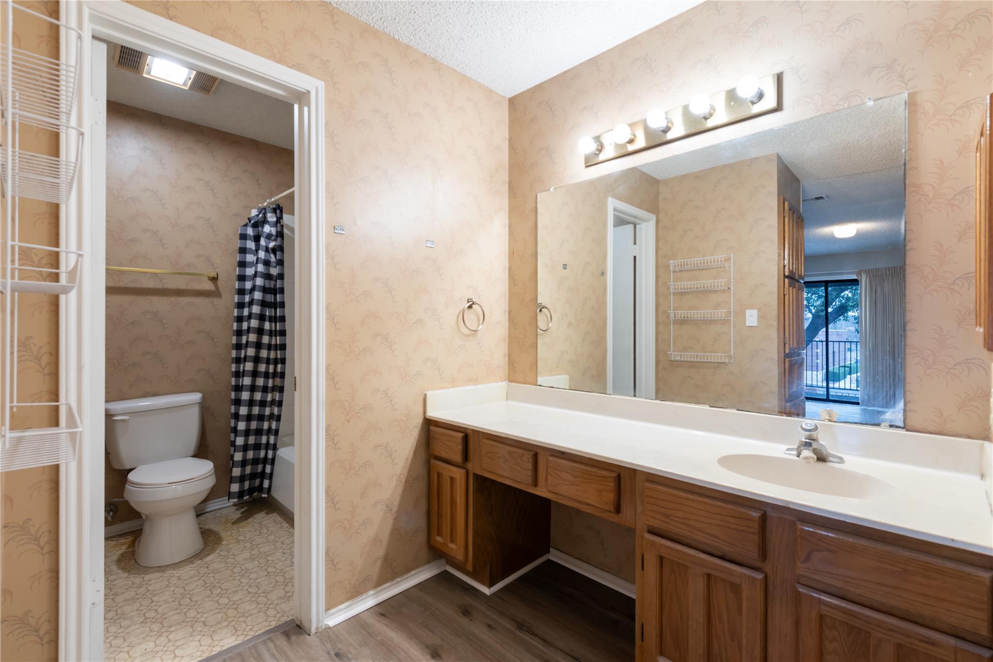 1202 Thorpe LN # 216