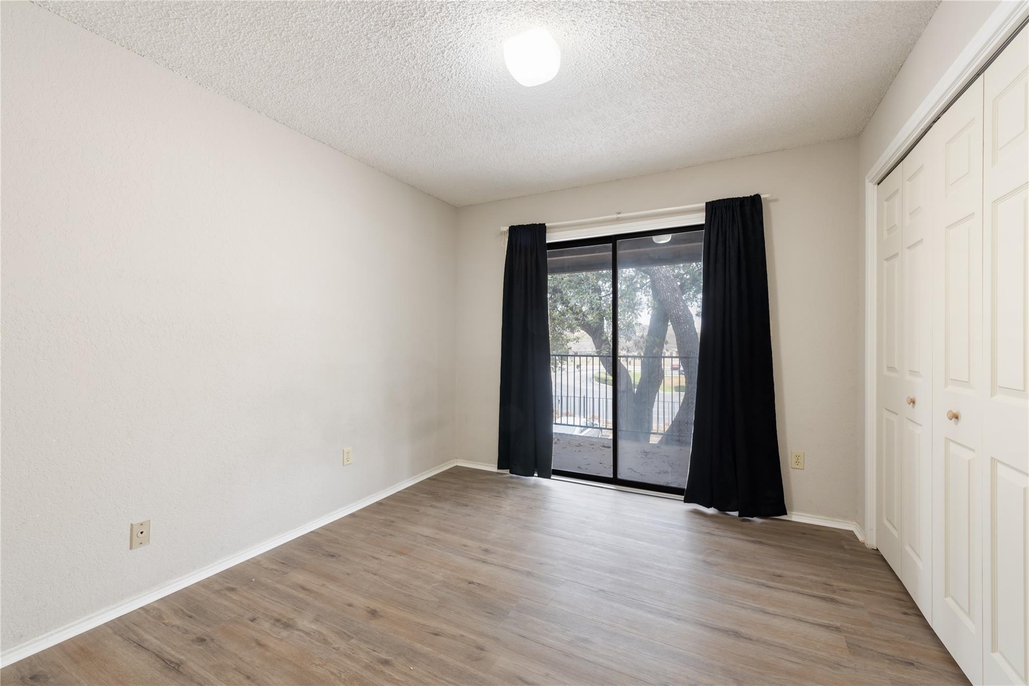 1202 Thorpe LN # 216