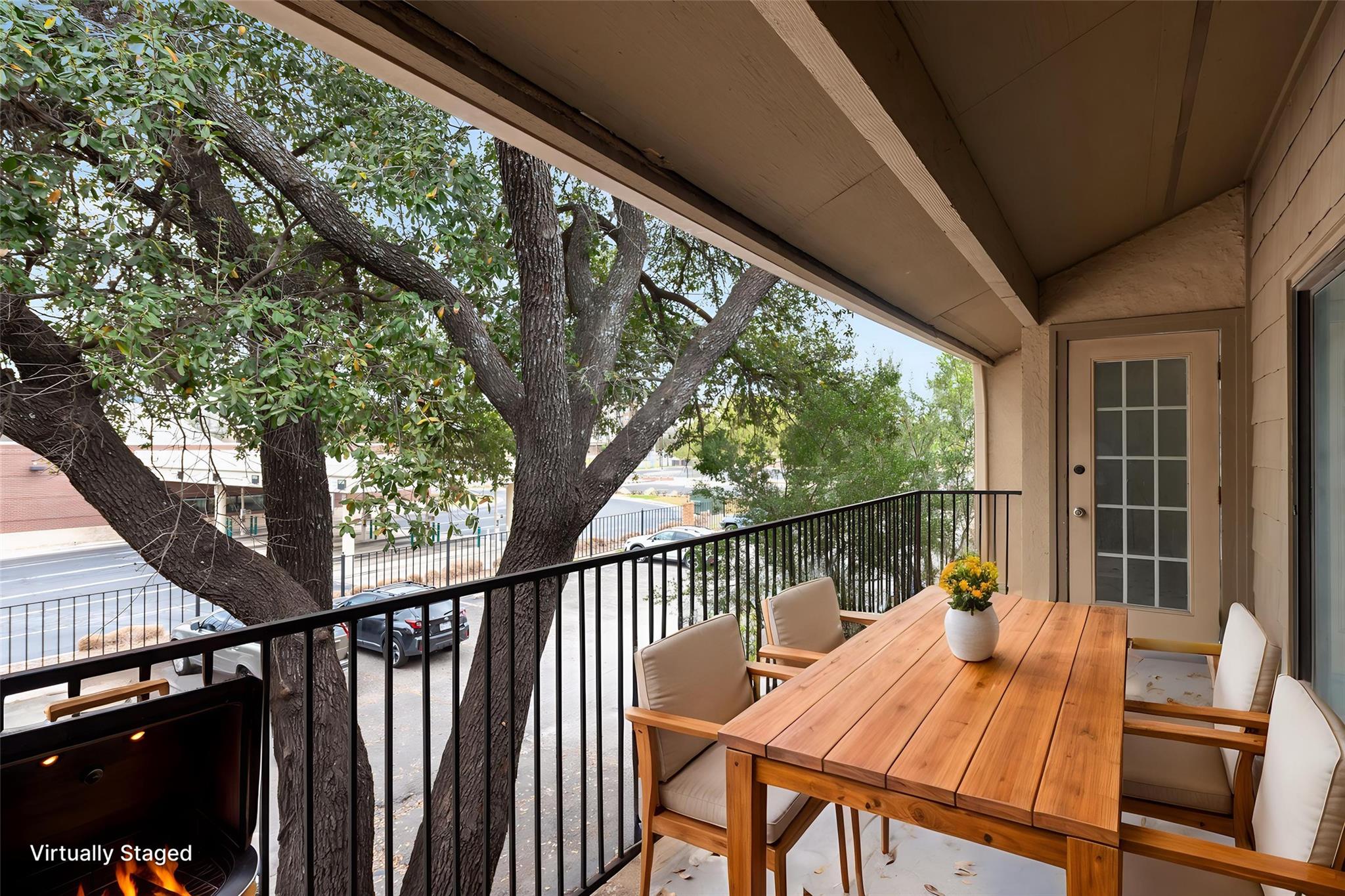 1202 Thorpe LN # 216