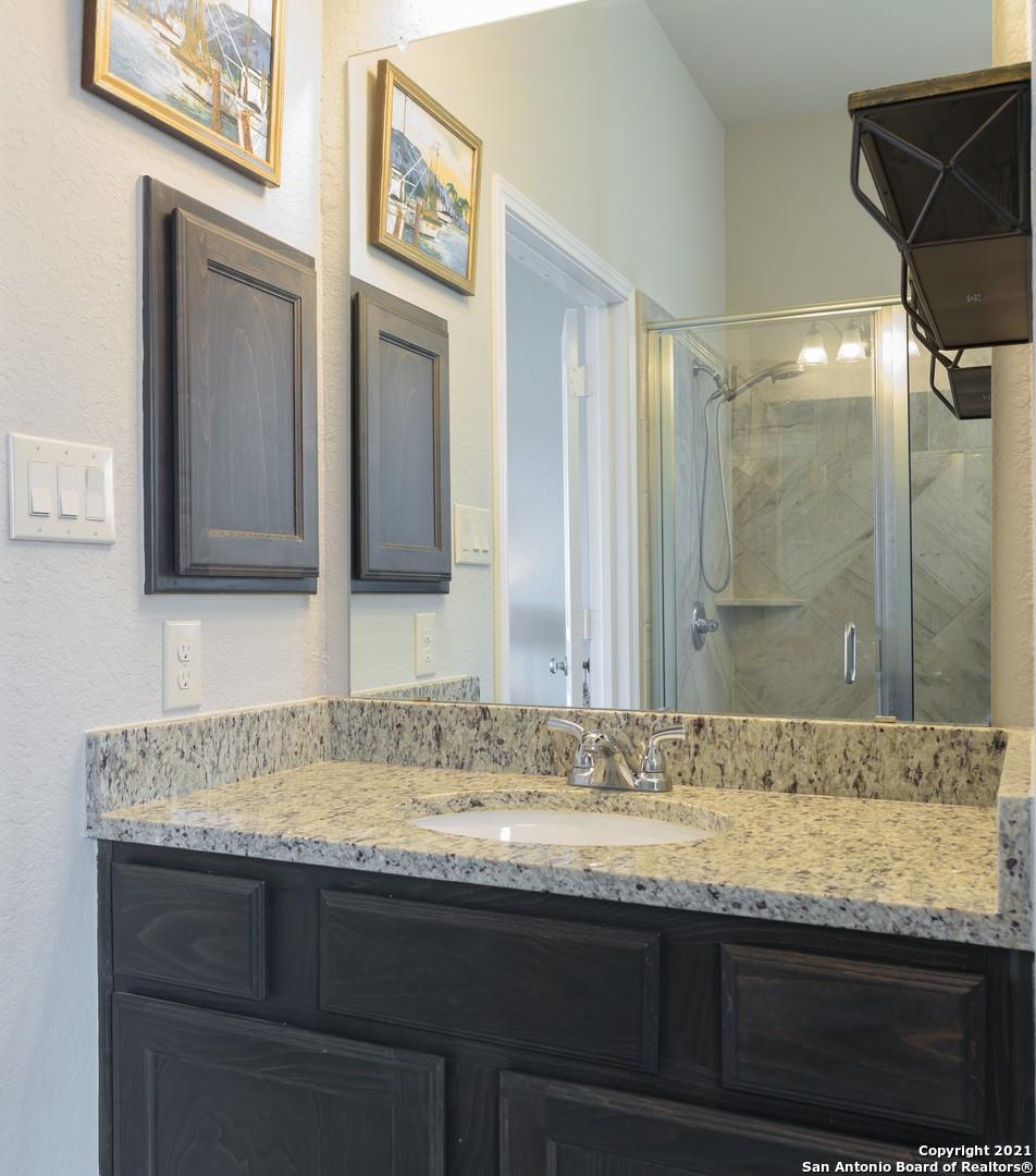 2032 Glen Hollow HOLW