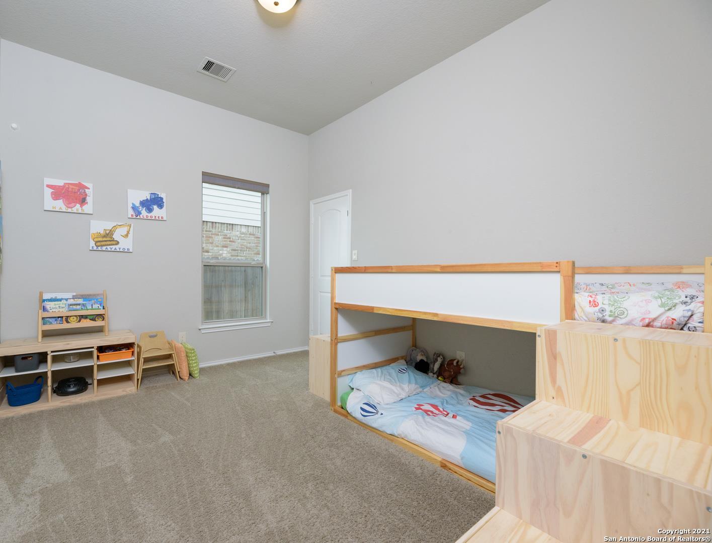 2032 Glen Hollow HOLW