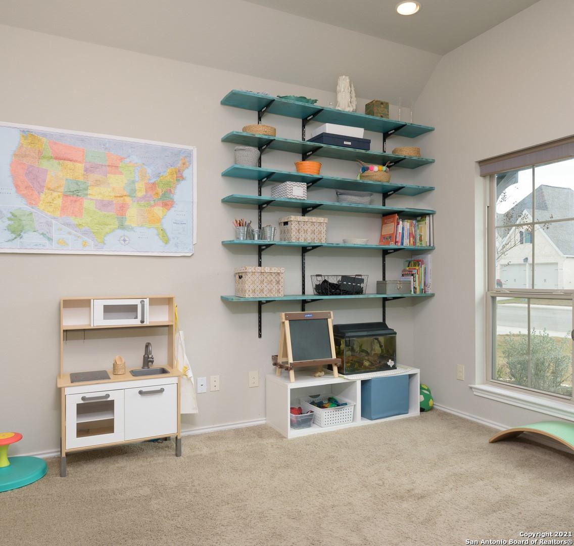 2032 Glen Hollow HOLW