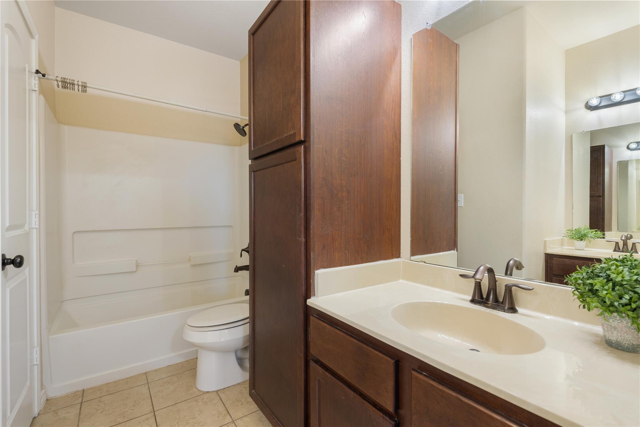 101 Creekside Villa DR