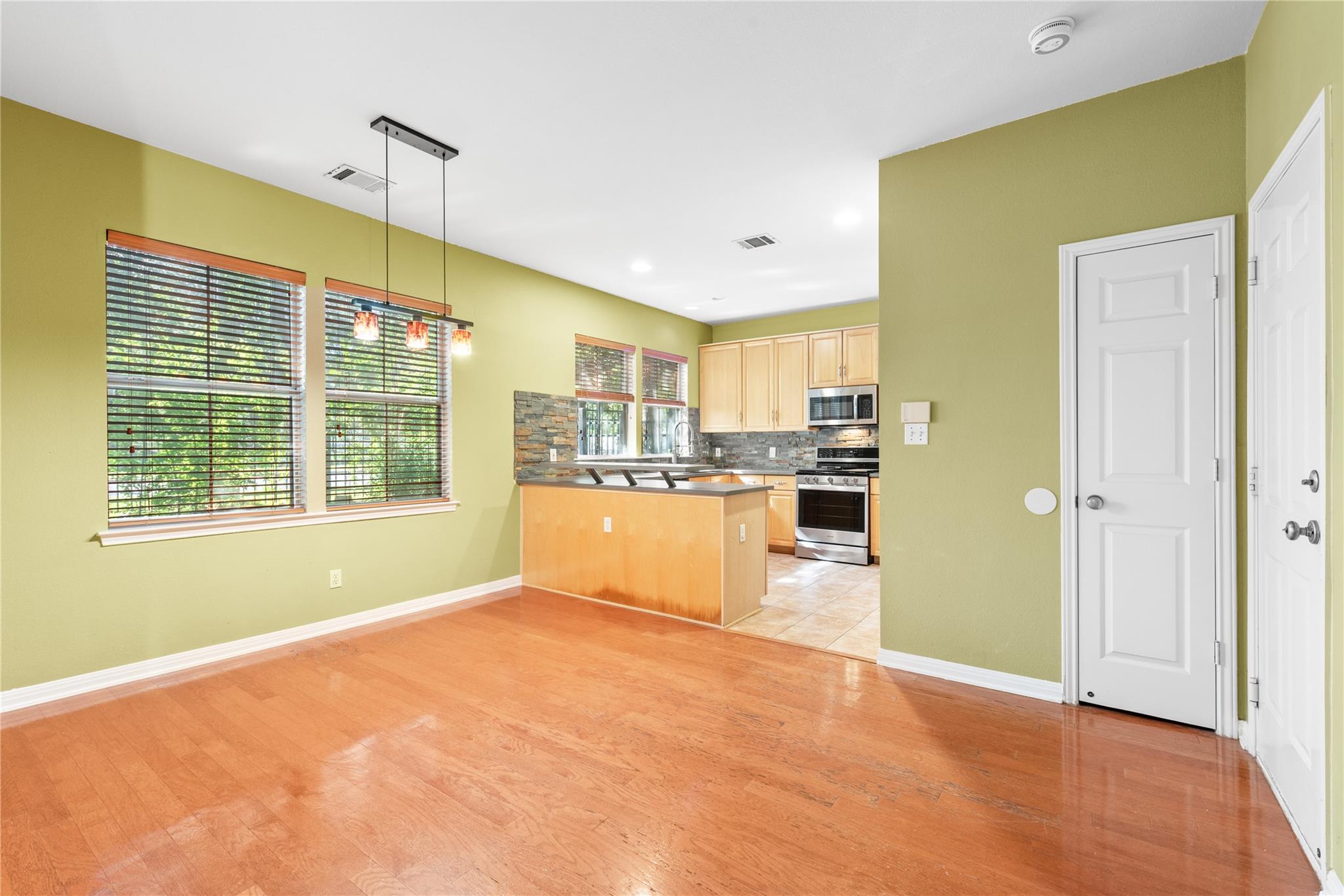 1011 Brodie ST # 6