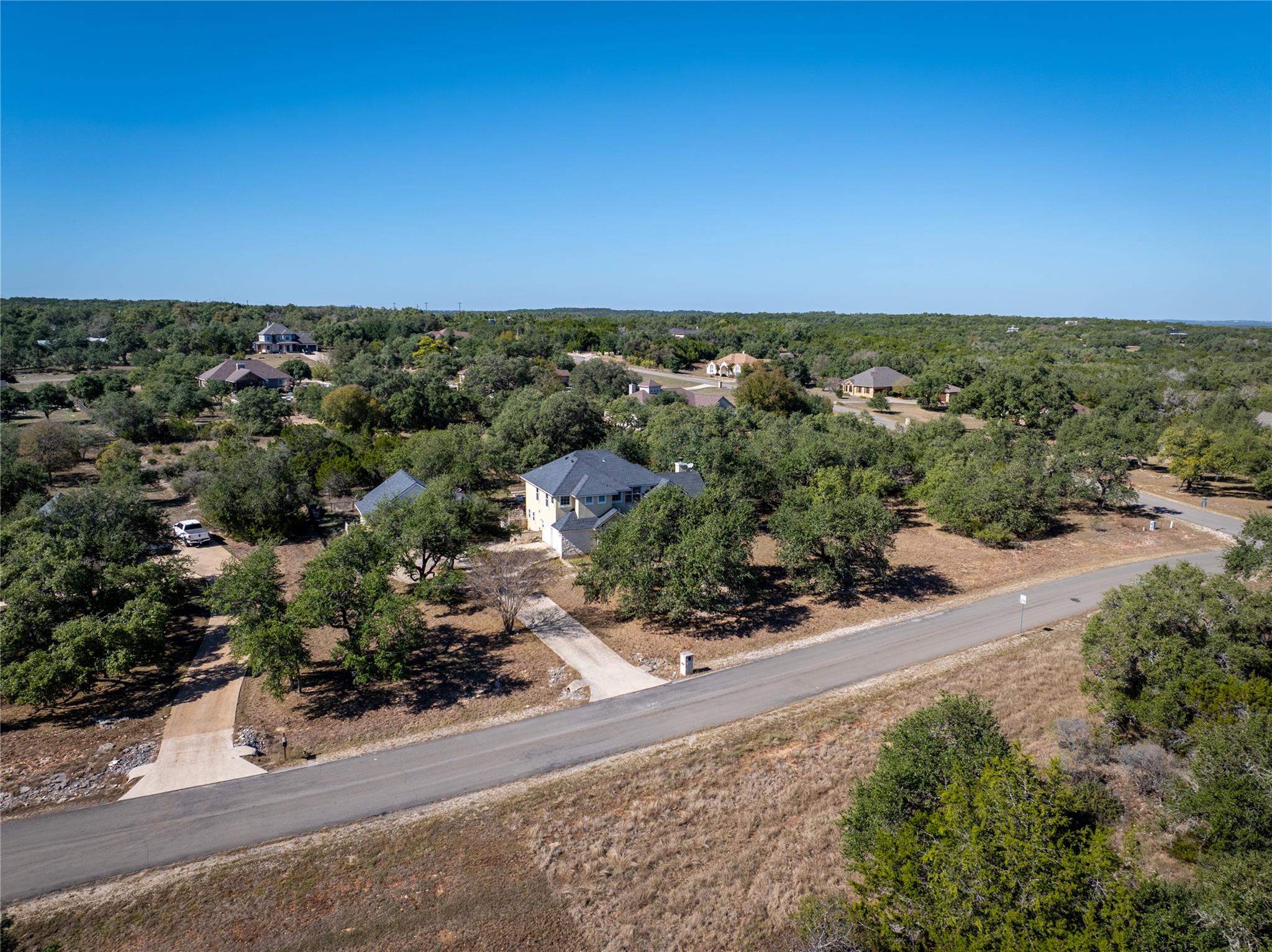 1021 Canna Lily CIR