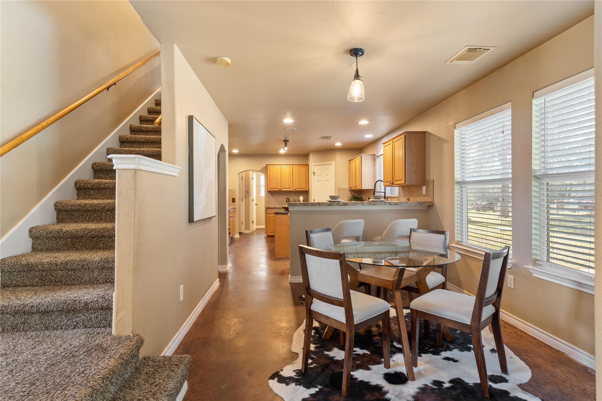 1021 Canna Lily CIR