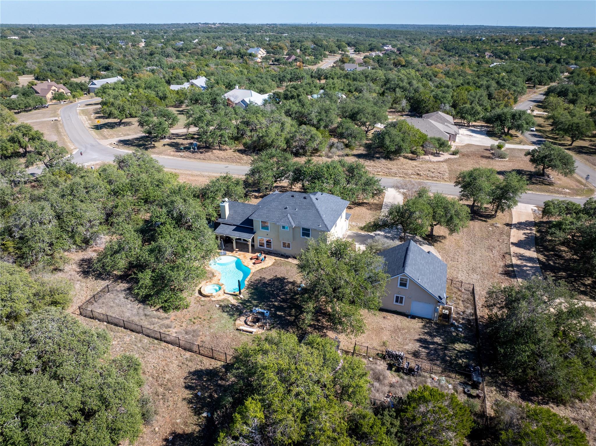 1021 Canna Lily CIR