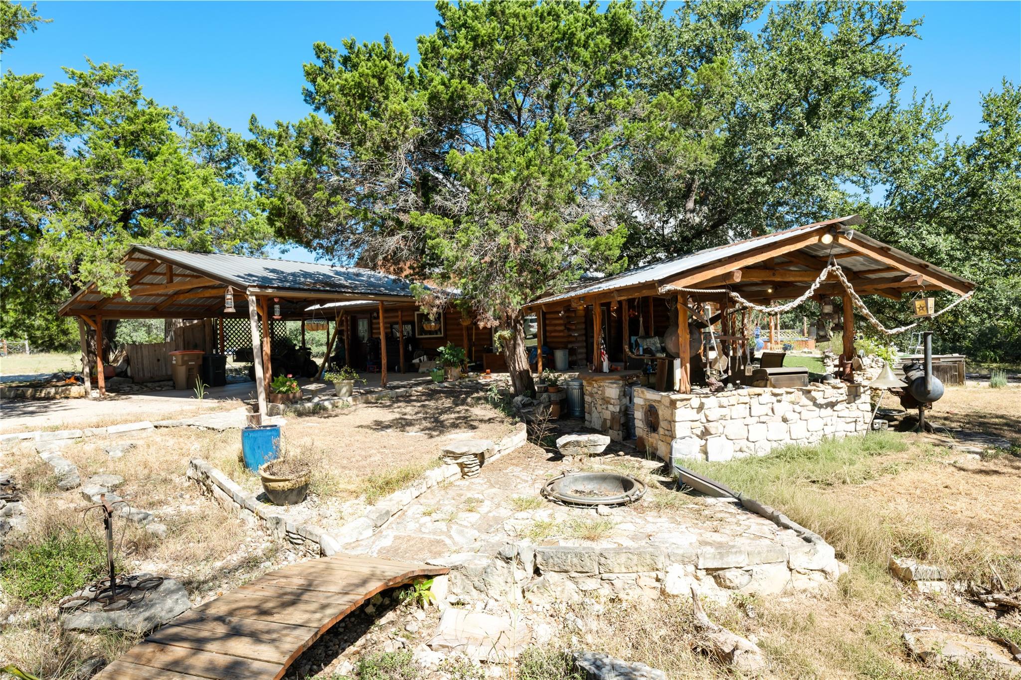 103 Ridge Oak DR