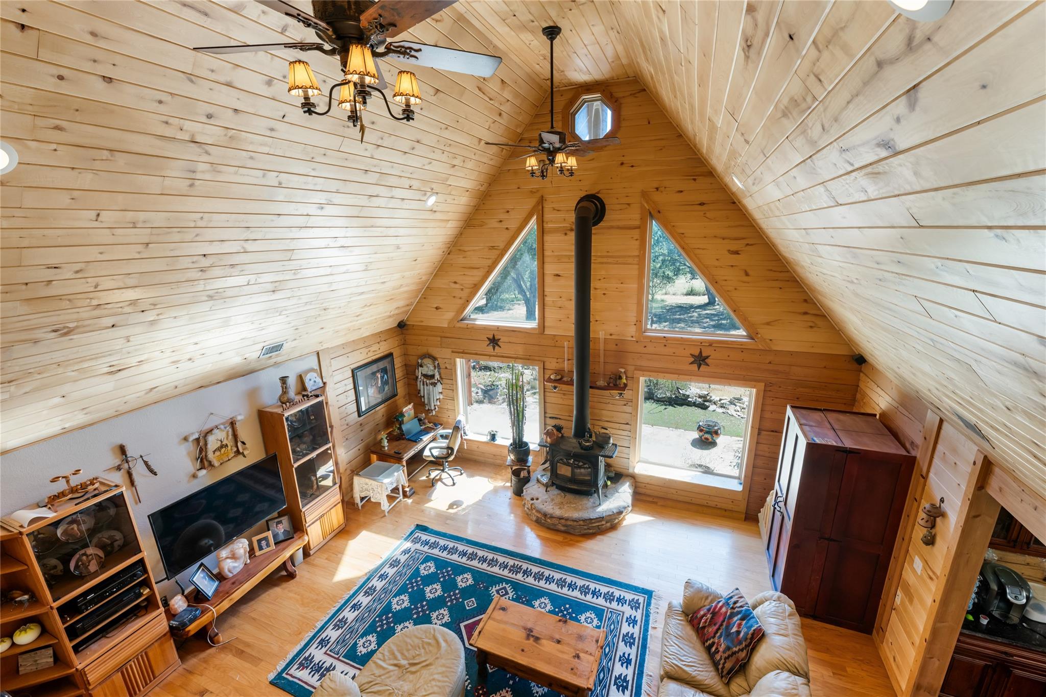 103 Ridge Oak DR