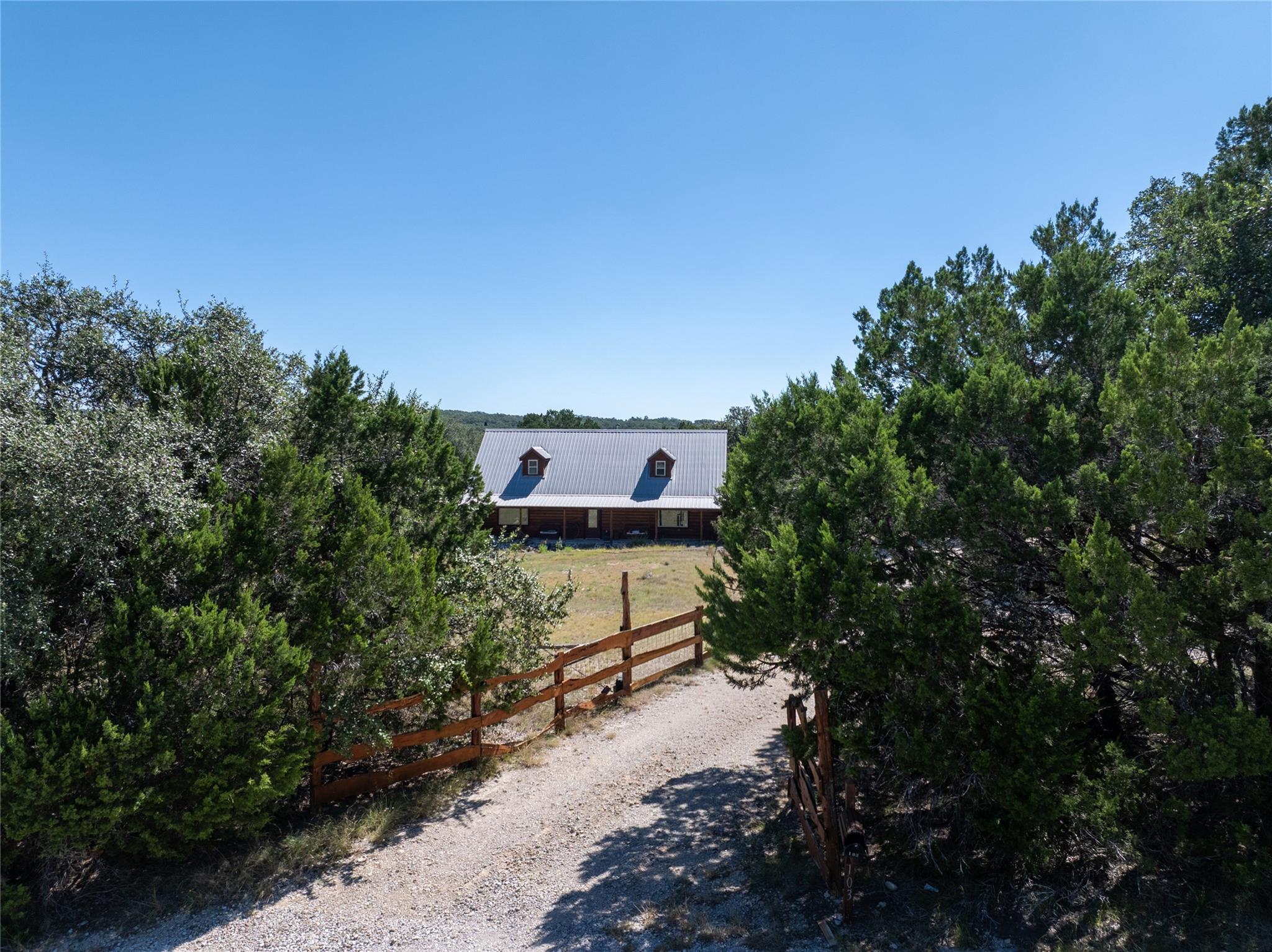 103 Ridge Oak DR