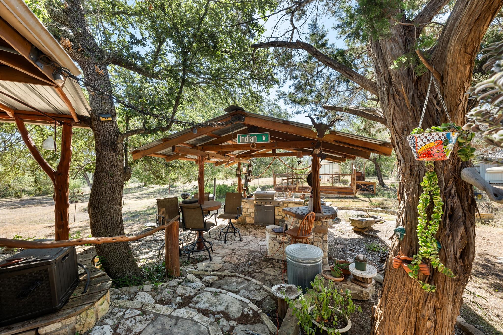 103 Ridge Oak DR