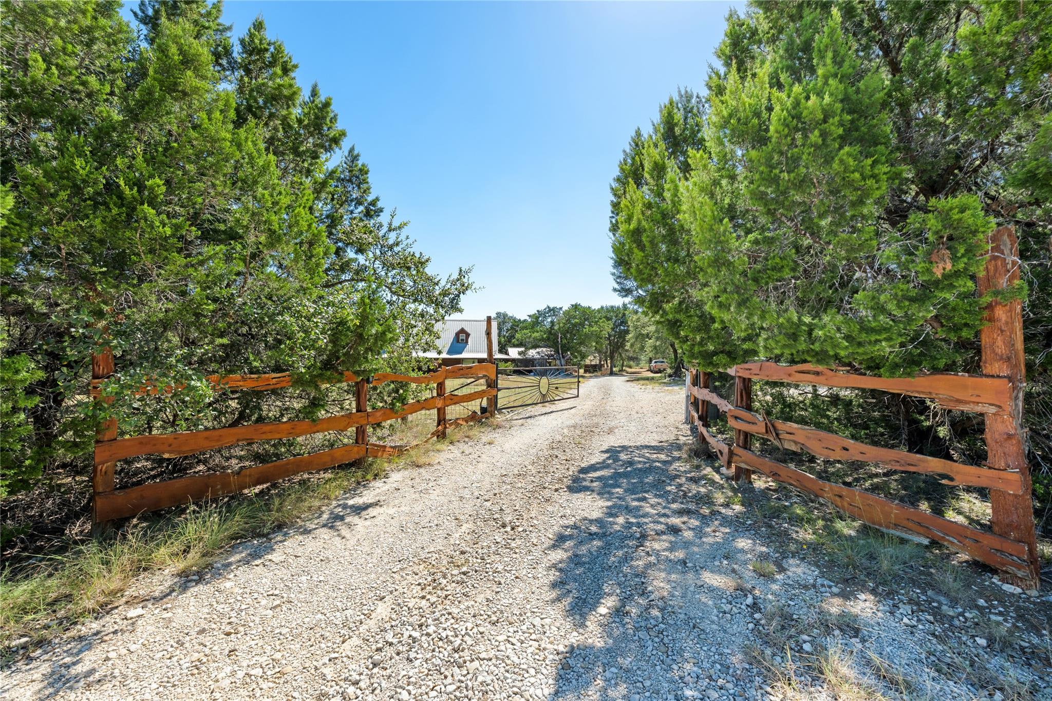103 Ridge Oak DR