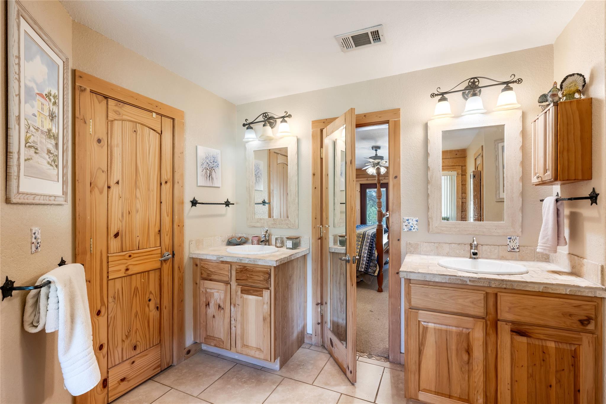 103 Ridge Oak DR