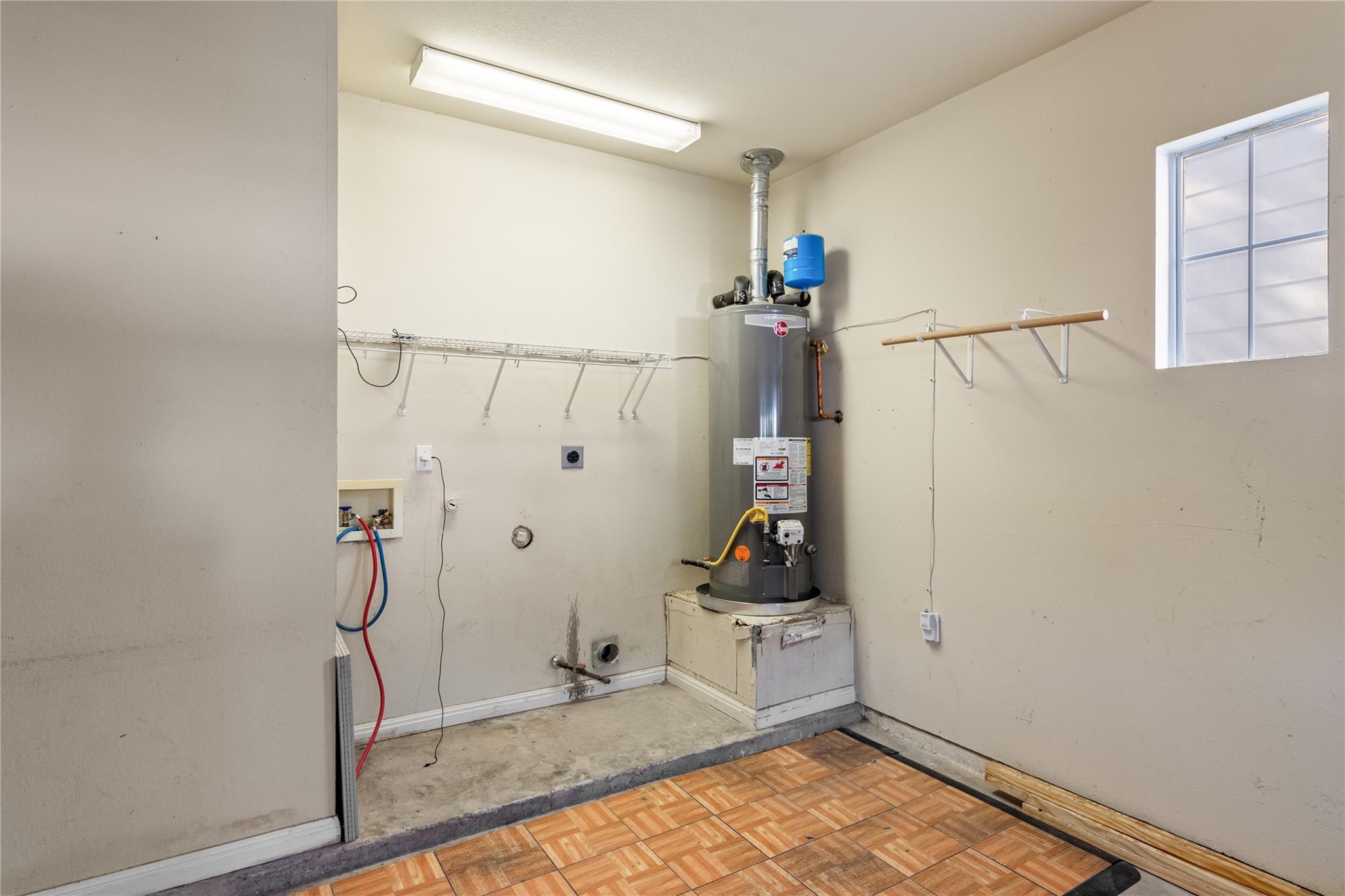 1011 Brodie ST # 6