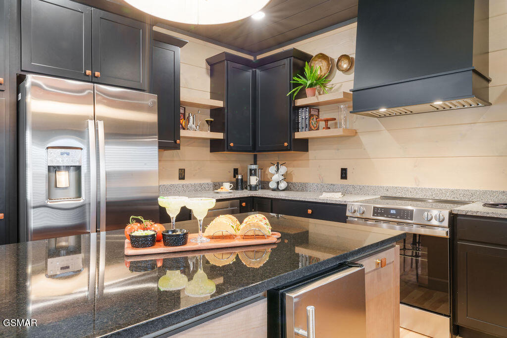 629 Summer Valley Way Unit: LOT 7