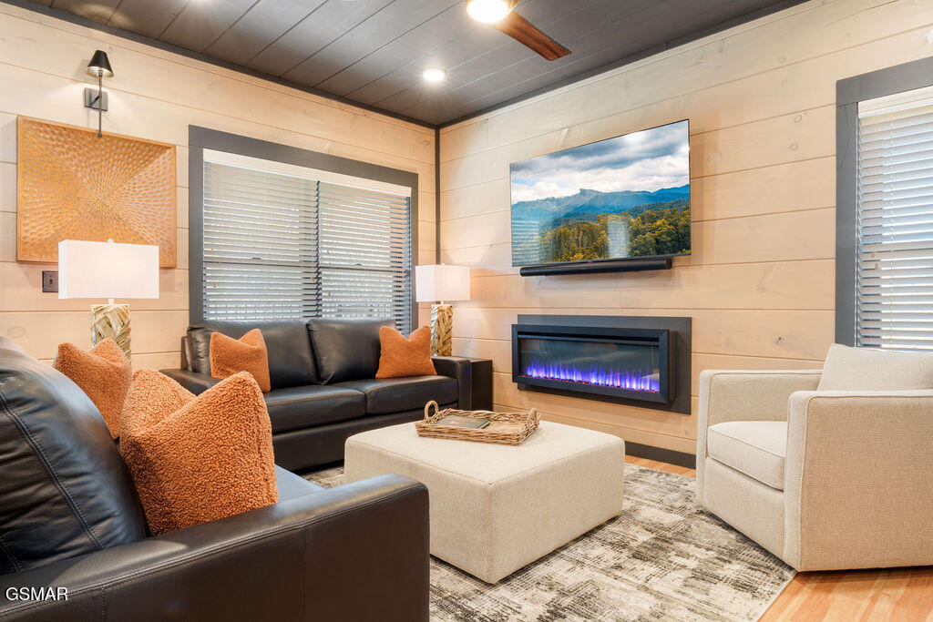 629 Summer Valley Way Unit: LOT 7