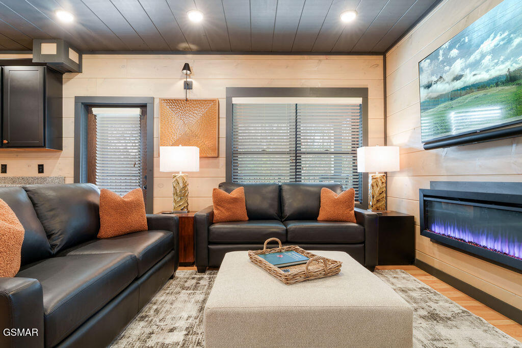 629 Summer Valley Way Unit: LOT 7