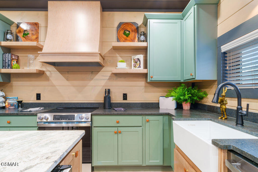 625 Summer Valley Way Unit: LOT 6