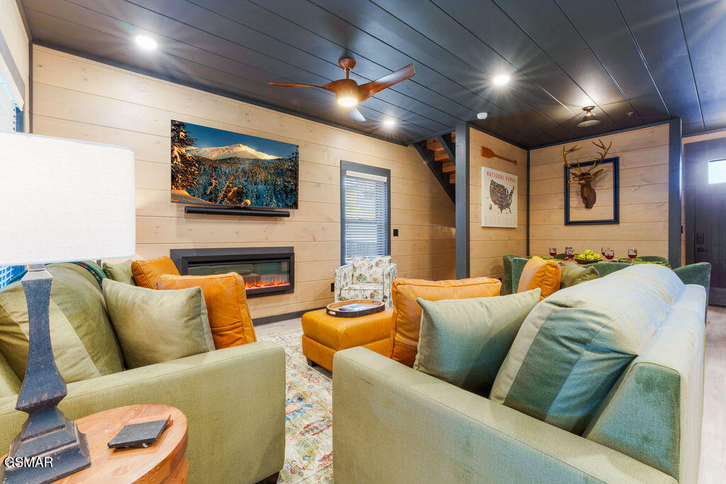 625 Summer Valley Way Unit: LOT 6