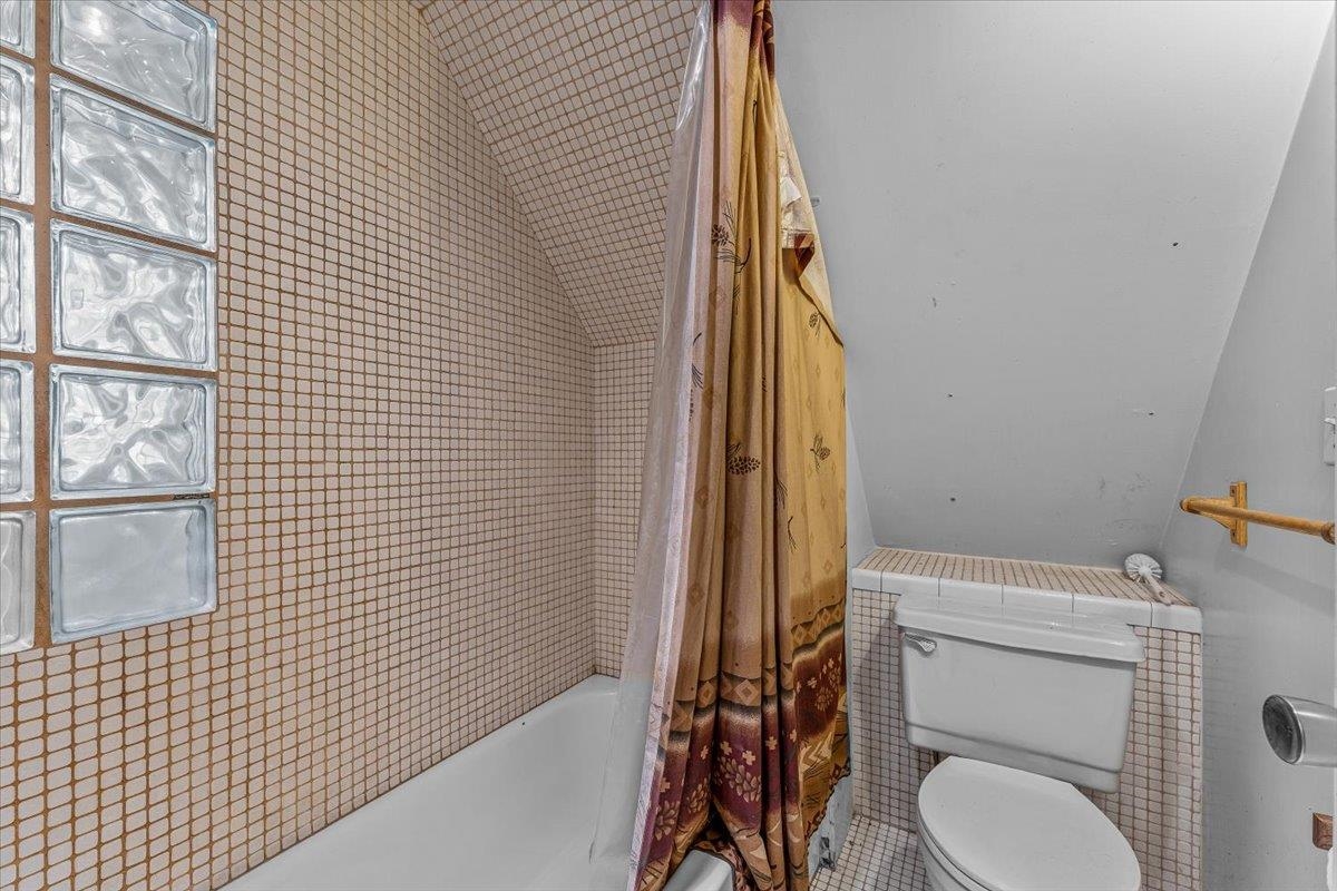 7209 6th Avenue
