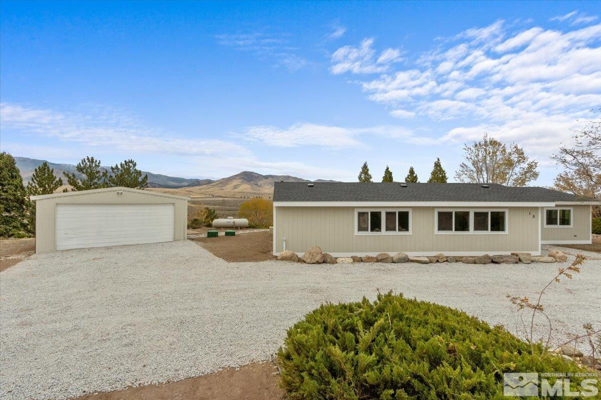 15 Sierra View Road
