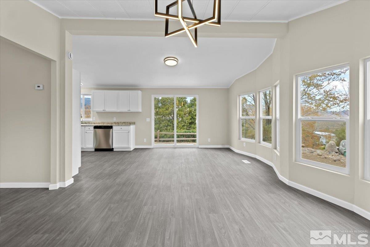 15 Sierra View Road