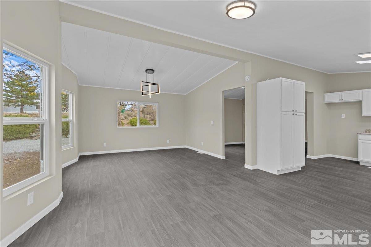 15 Sierra View Road