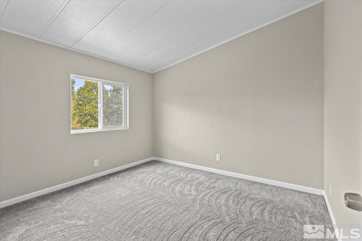 15 Sierra View Road