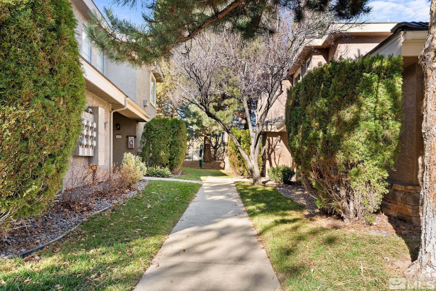 900 South Meadows Parkway 1113