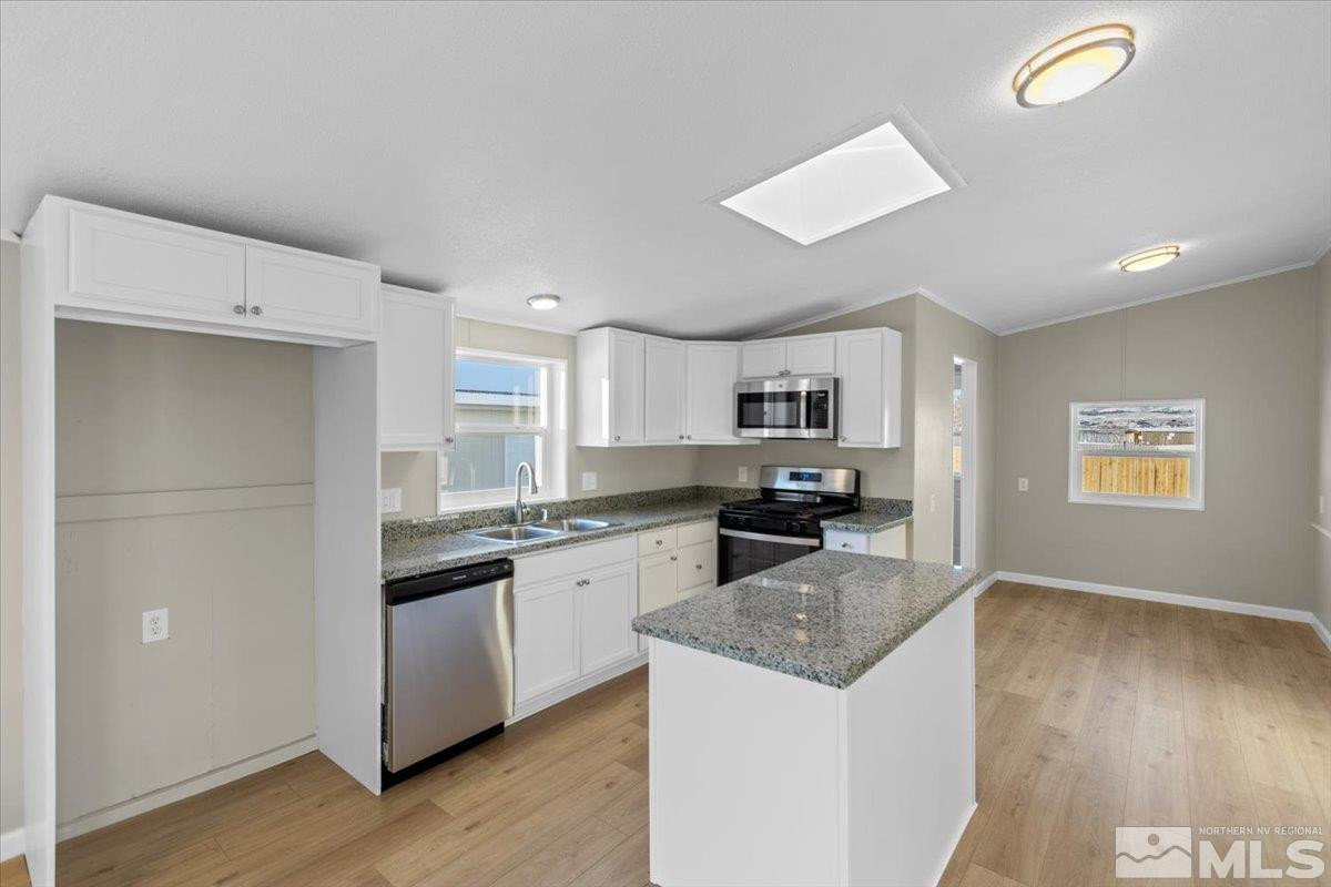3545 Meadowlark Drive