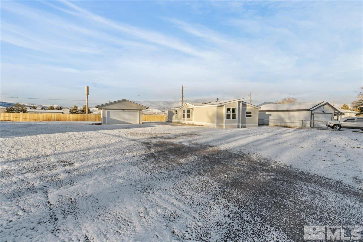 3545 Meadowlark Drive