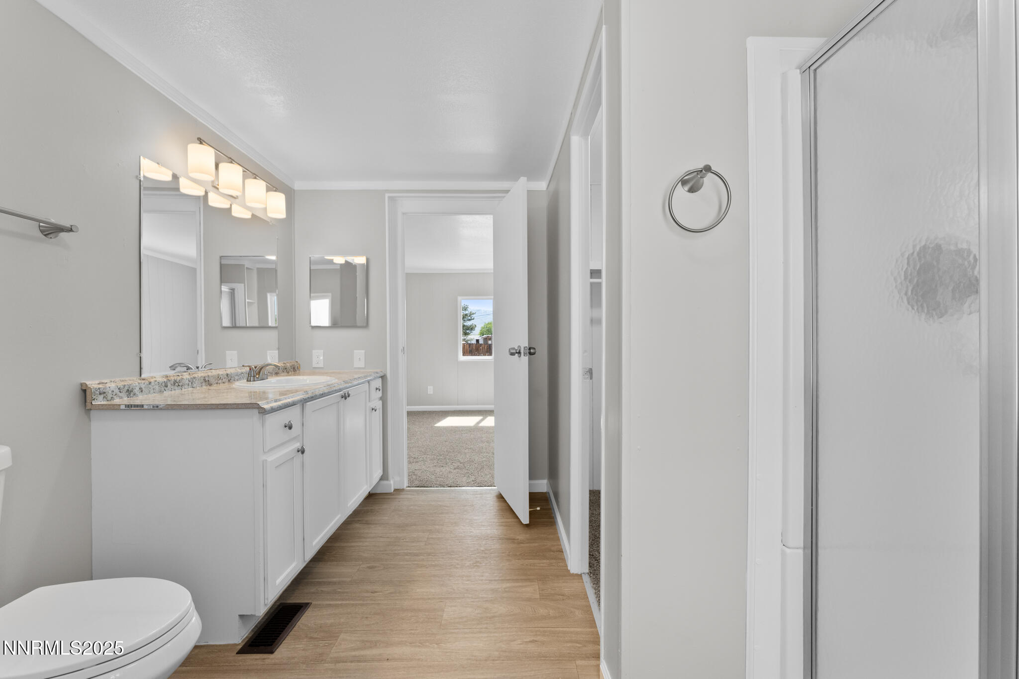 5025 Bobolink Circle