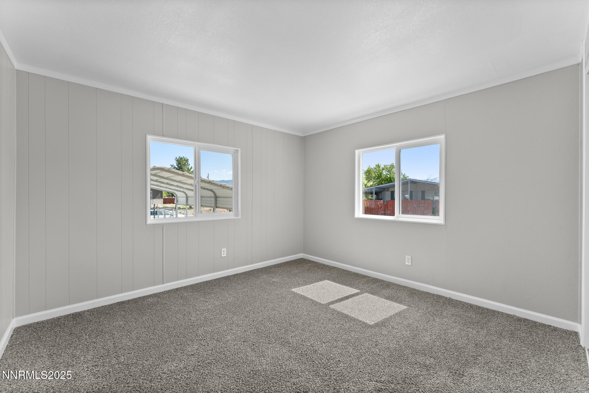 5025 Bobolink Circle