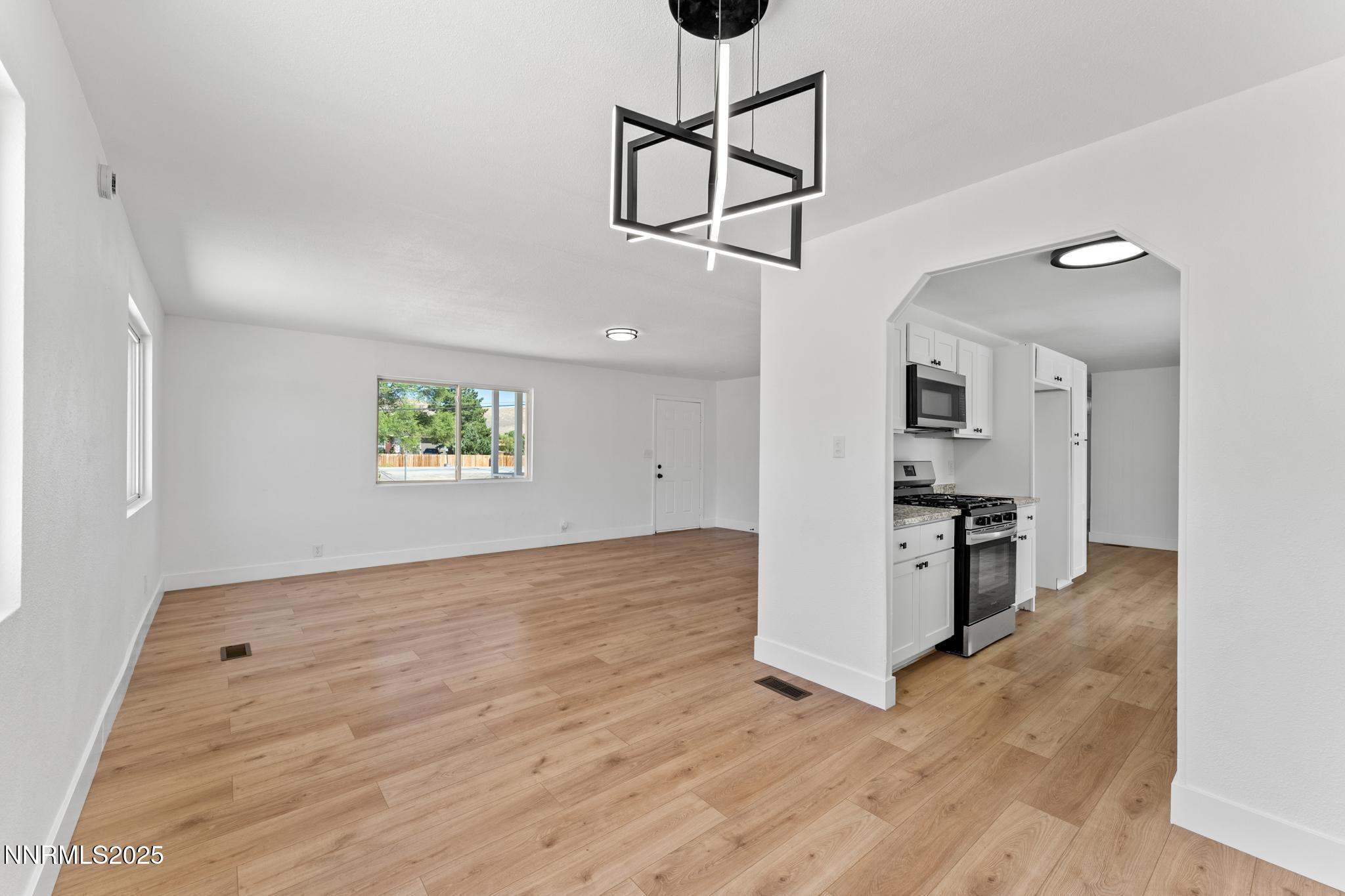 3885 Sandpiper Drive