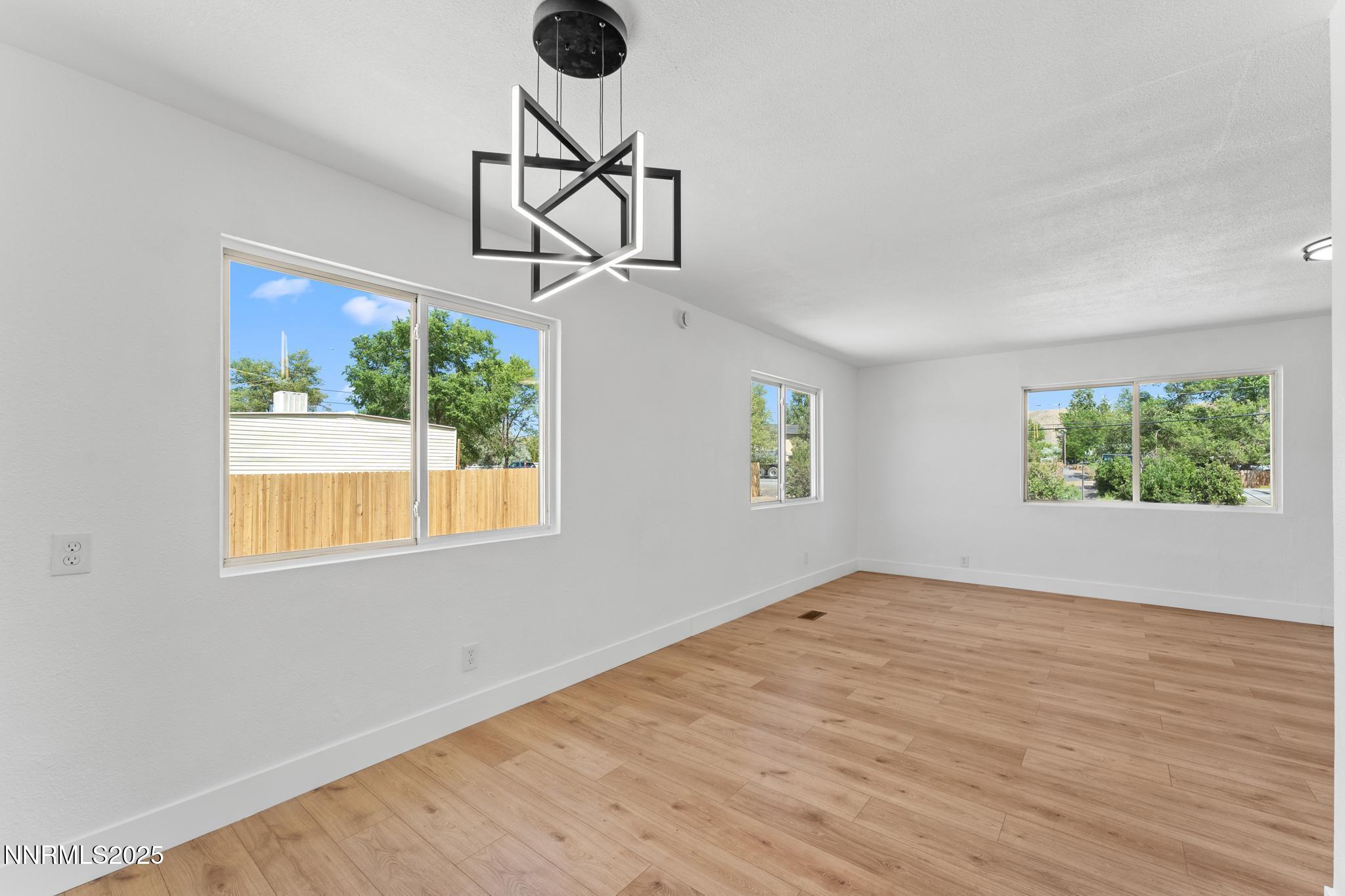 3885 Sandpiper Drive