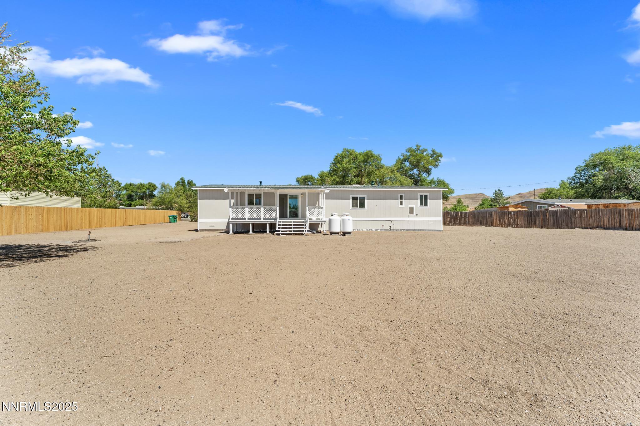 3885 Sandpiper Drive