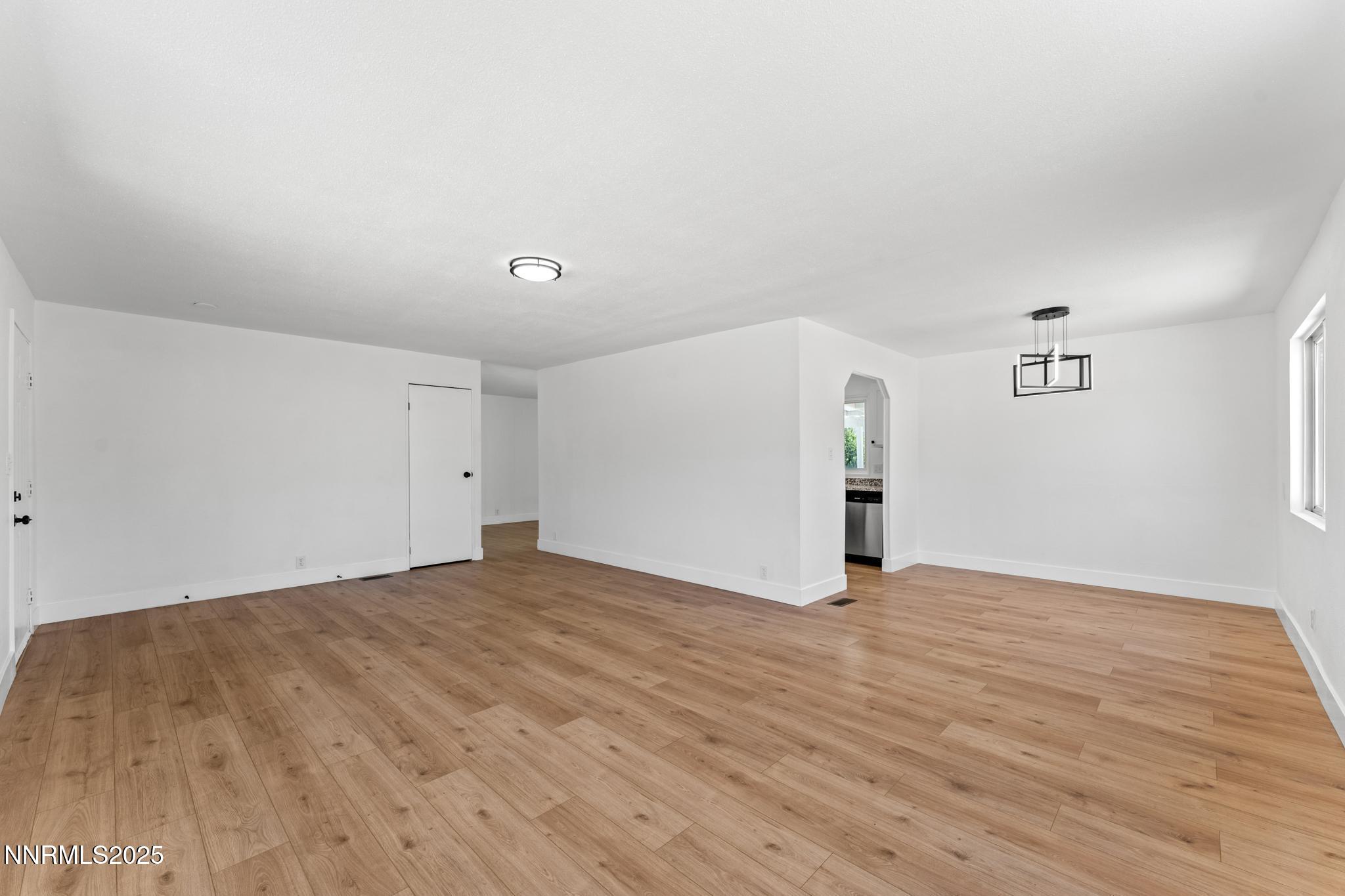 3885 Sandpiper Drive