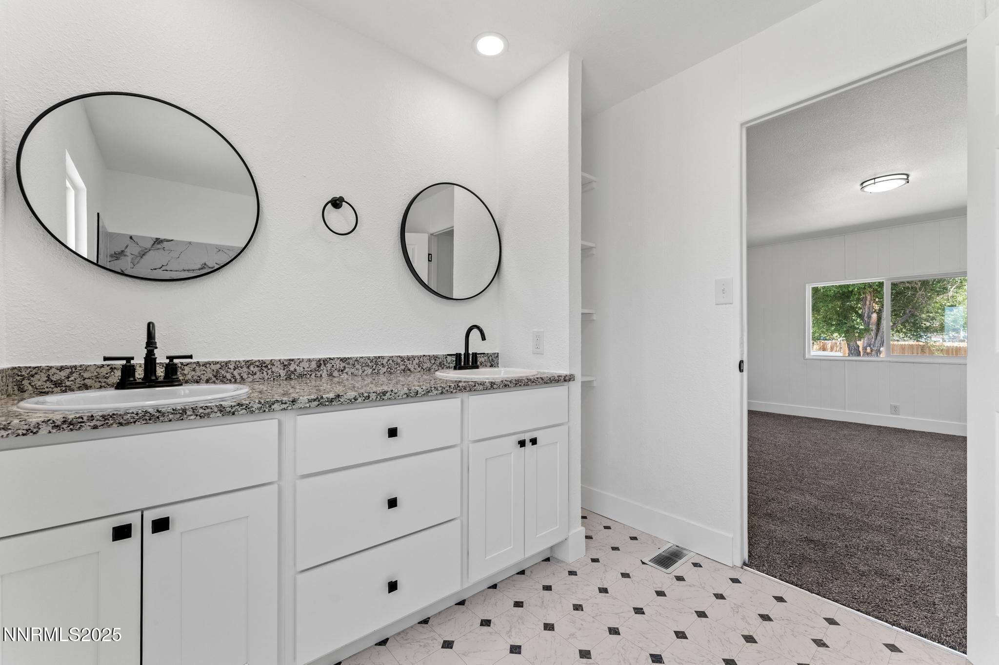 3885 Sandpiper Drive