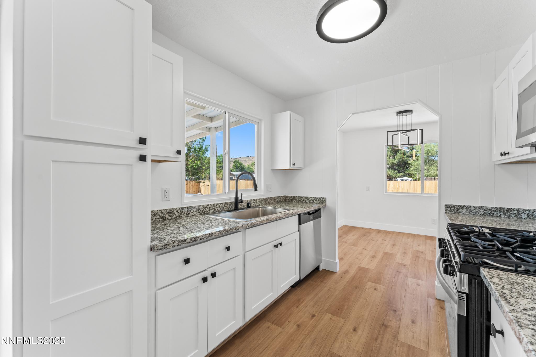 3885 Sandpiper Drive