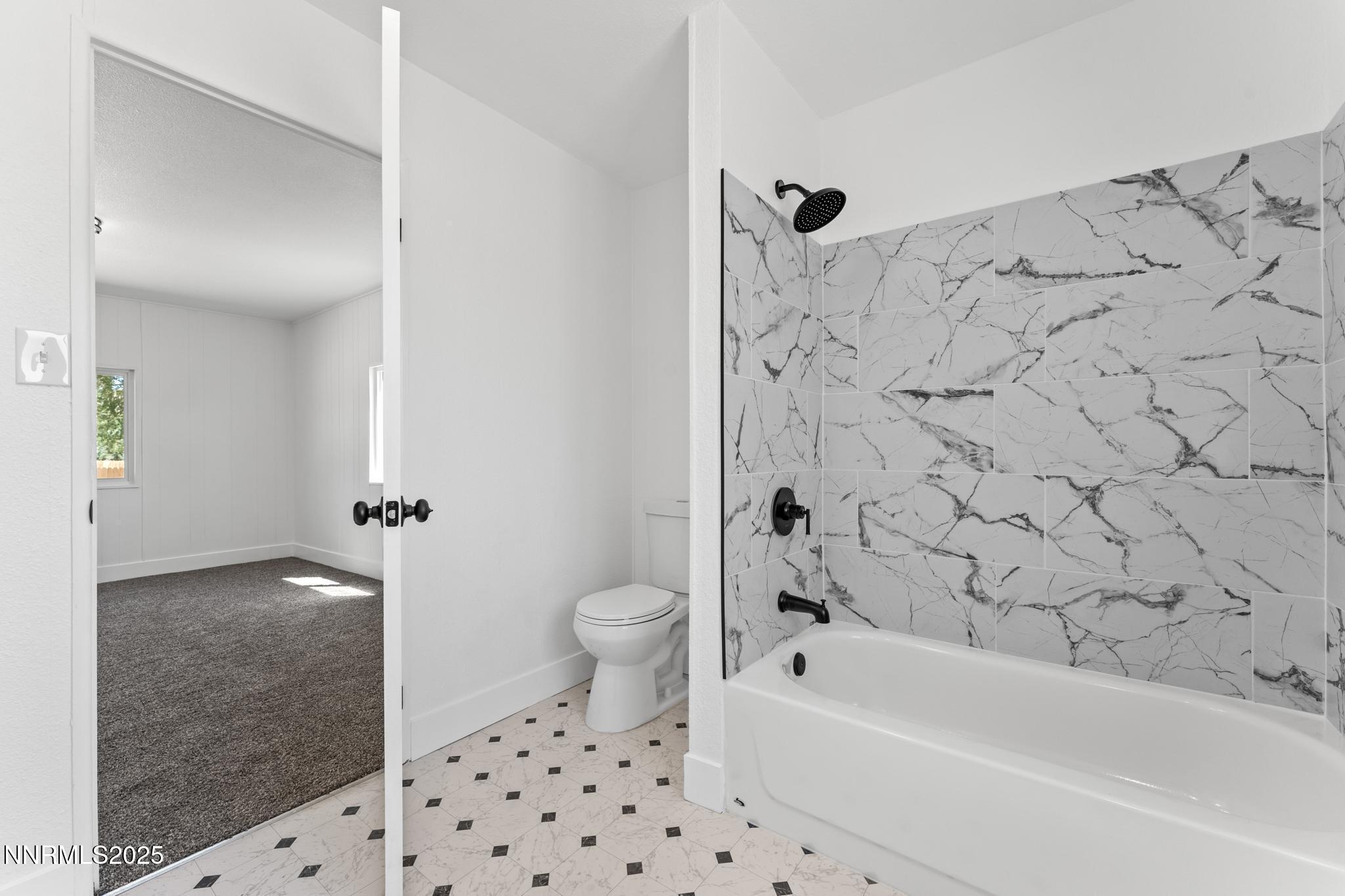 3885 Sandpiper Drive