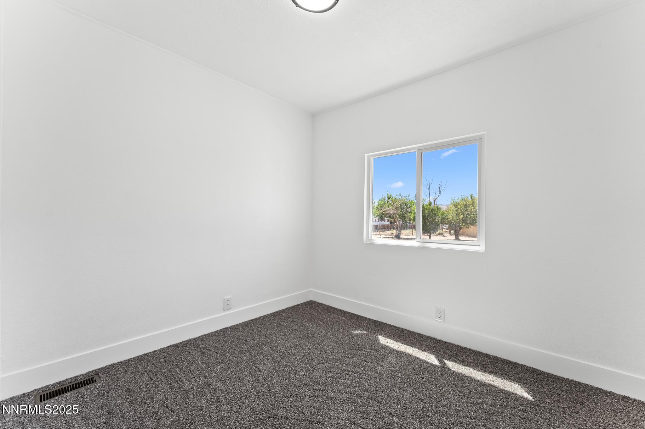 3885 Sandpiper Drive