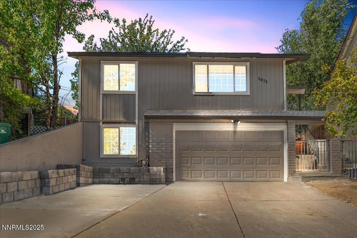 1075 Hartford Court