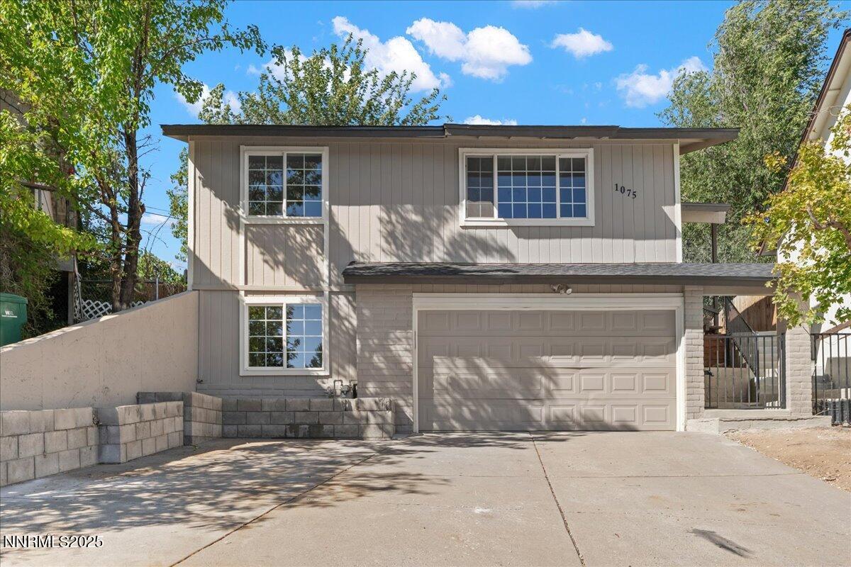 1075 Hartford Court
