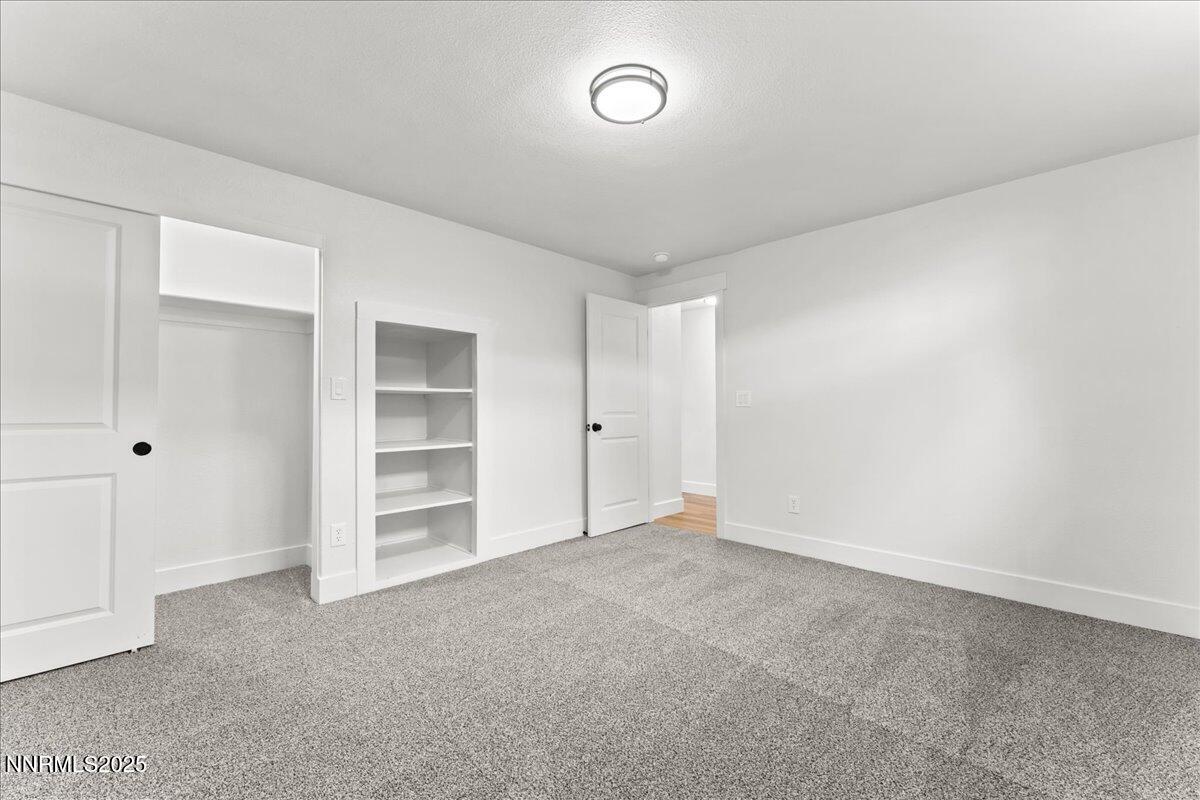 1075 Hartford Court