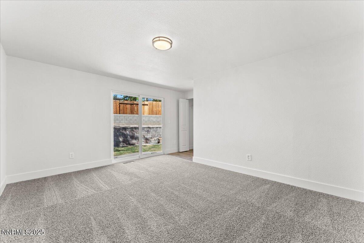 1075 Hartford Court
