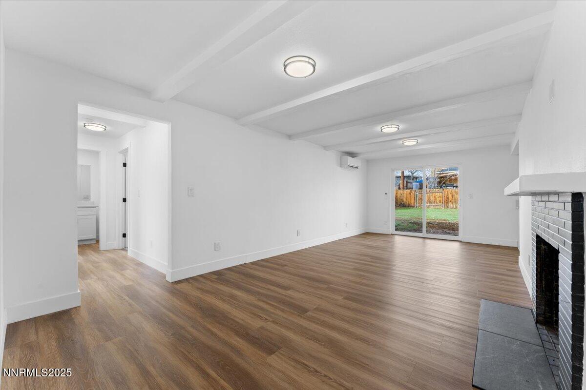 901 Southworth Drive