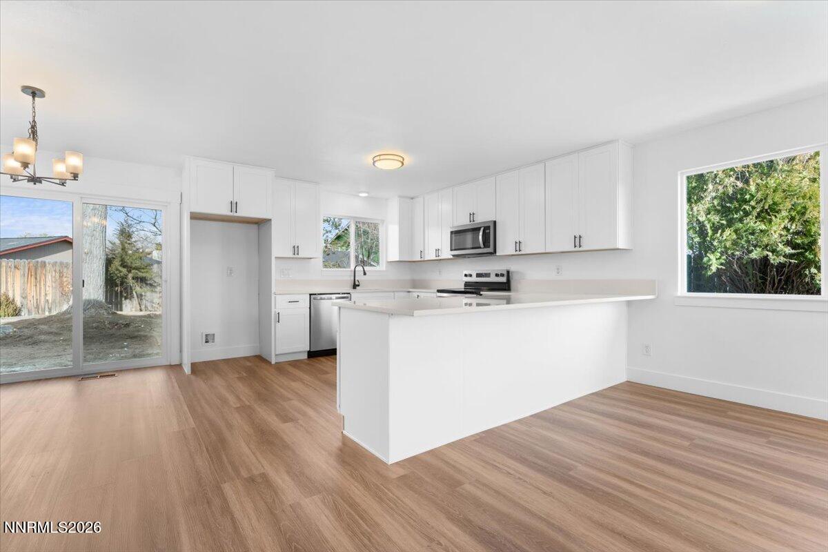 2285 King Edward Drive