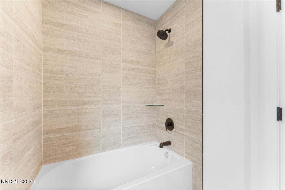 2285 King Edward Drive